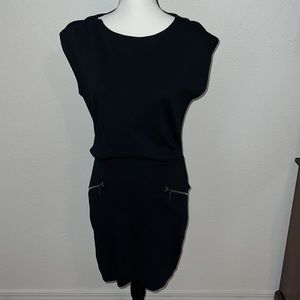 NWT Michael Kors black sleeveless dress! Zip back closure! 2 front zip pockets!